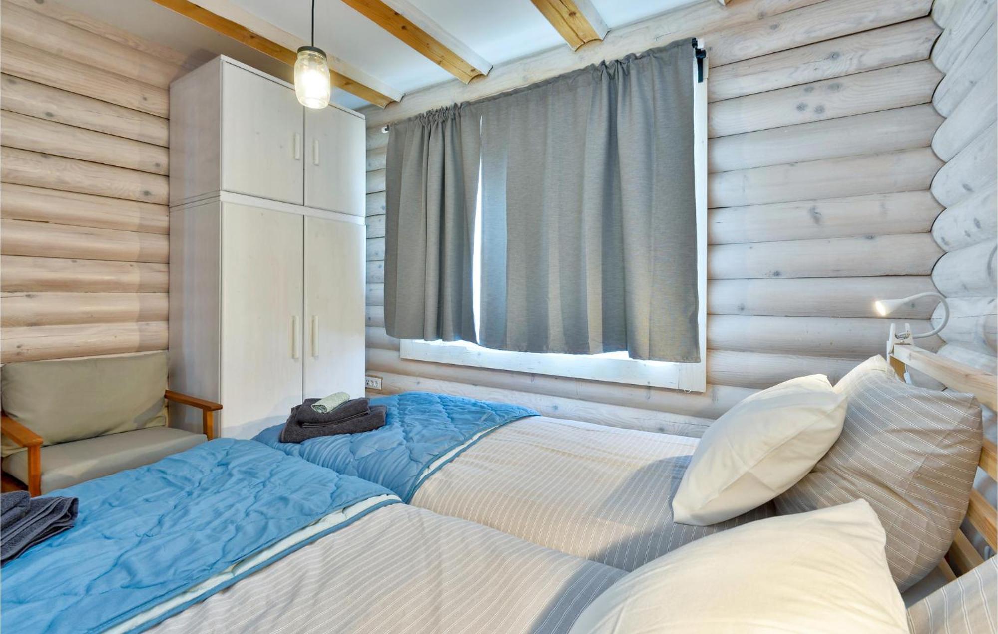 Nice Home In Bregana With House A Panoramic View Екстериор снимка